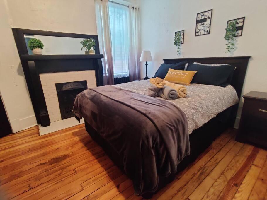 ピッツバーグLovely 2Br W Office Space - King Bed & Alexaアパートメント エクステリア 写真