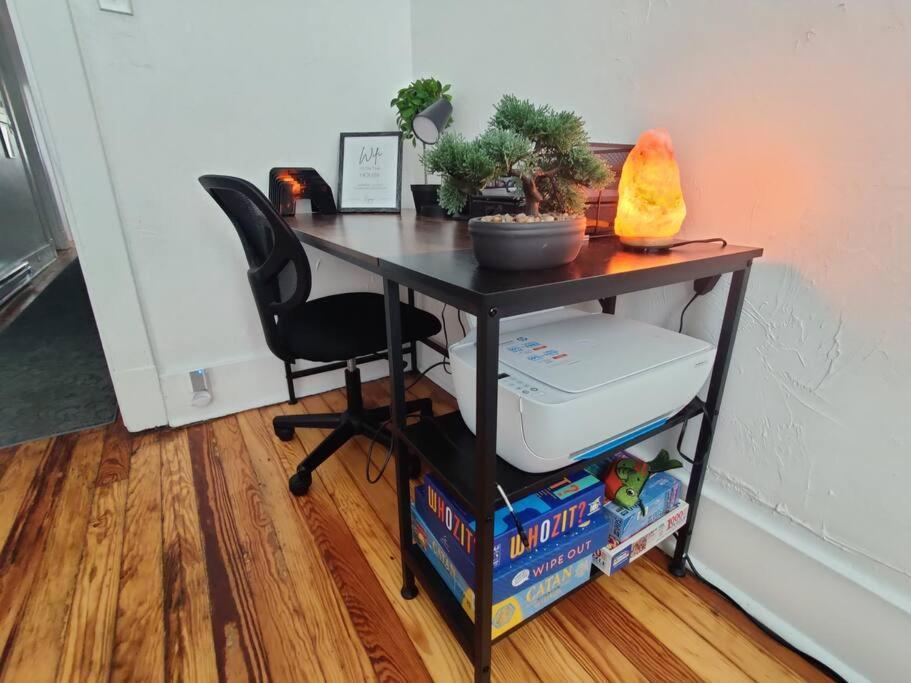 ピッツバーグLovely 2Br W Office Space - King Bed & Alexaアパートメント エクステリア 写真